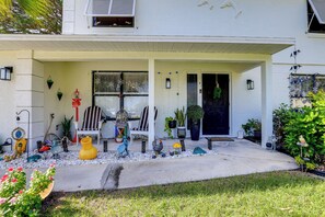 Terrace/patio - 10 Mi to Public Beaches: Port St Lucie Getaway (Port St. Lucie)