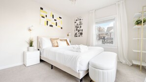 3 soverom, strykejern/-brett, reiseseng for barn og wi-fi (inkludert)