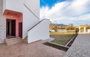 Exterior - Awesome apartment in Pag with house sea view (Pag)