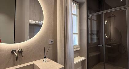 LEOPOLDO SUITES