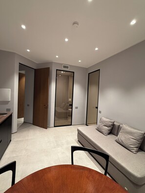 Luxury Apartment, City View | Living area - LEOPOLDO SUITES (Cagliari)