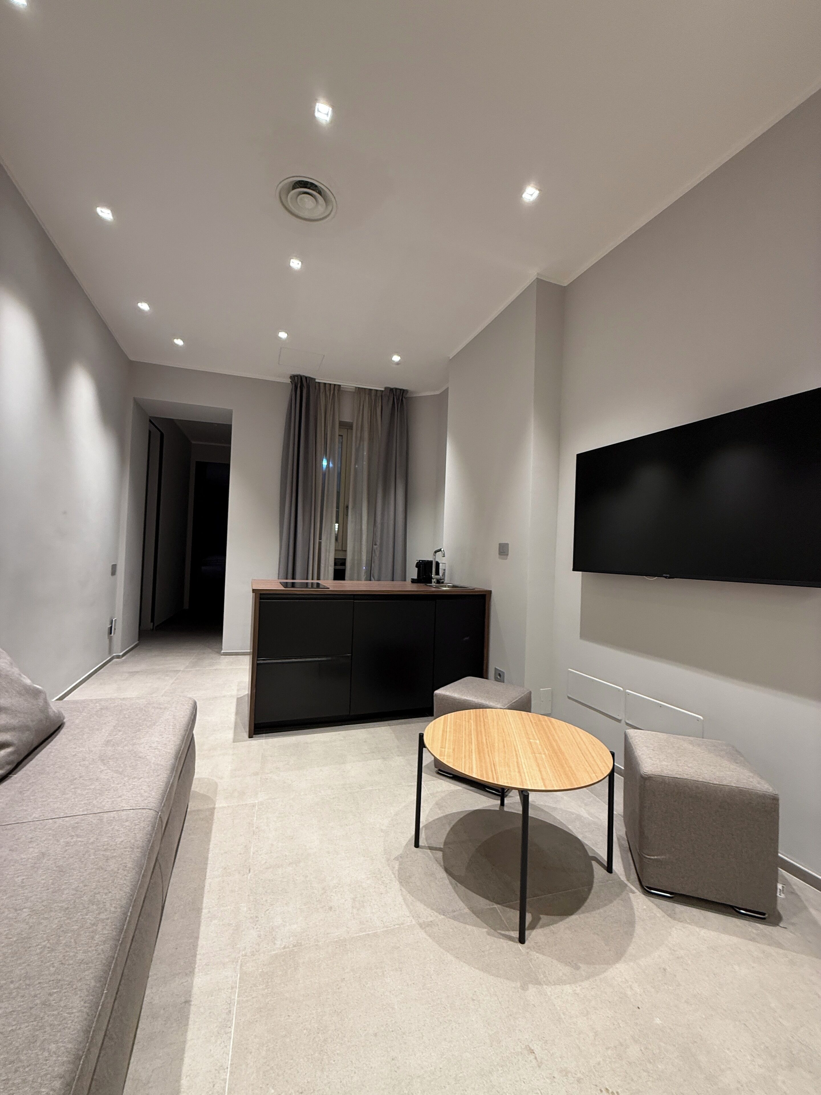 Apartment, City View | Blackout drapes, iron/ironing board, free WiFi