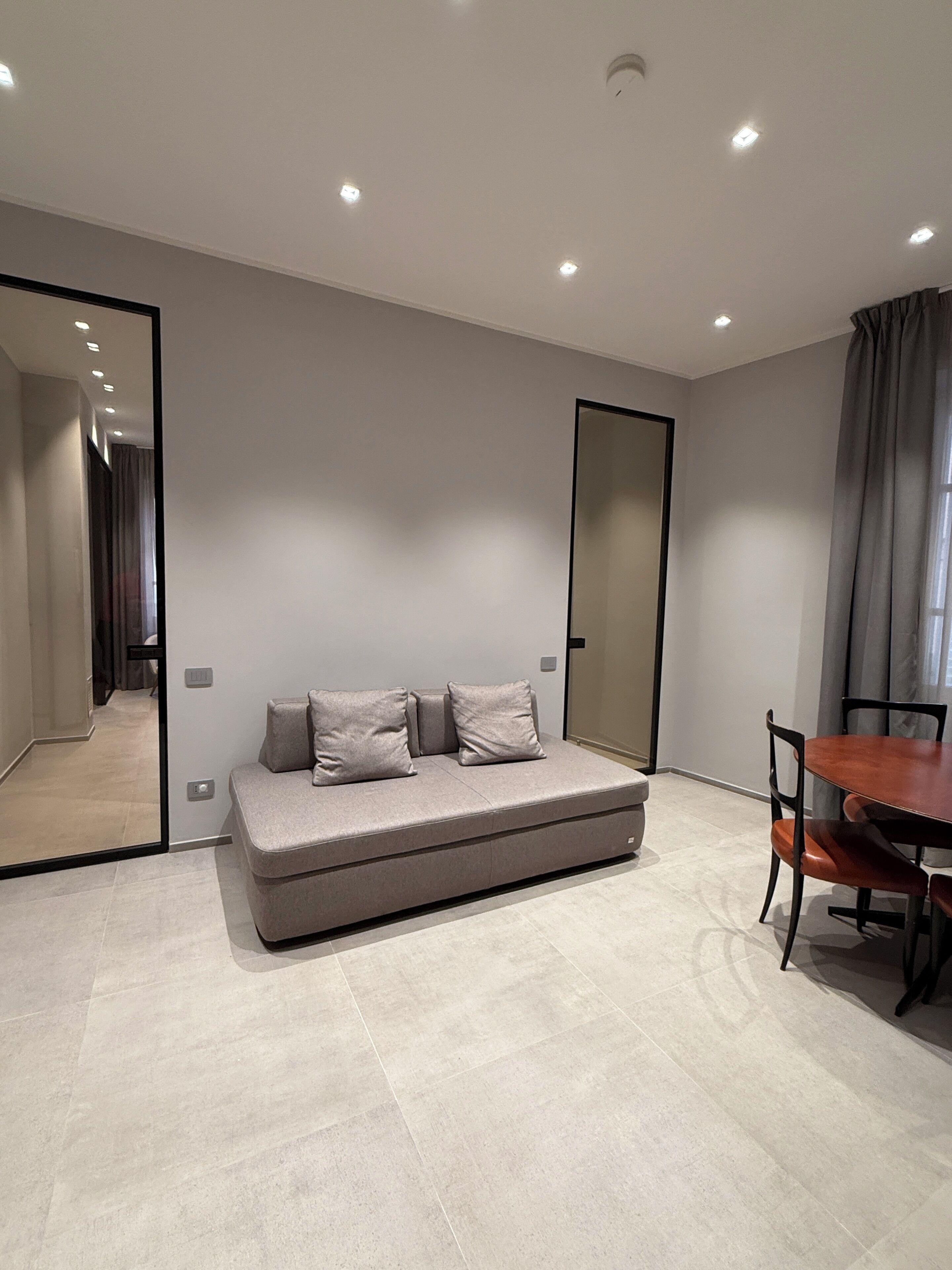 Luxury Apartment, City View | Living area