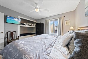 2 bedrooms, iron/ironing board, bed sheets - Gulf View Condo 7: Beach access (Gulf Shores)
