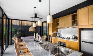 Private kitchen - Villa Alba by BaliSuperHost (Bali)