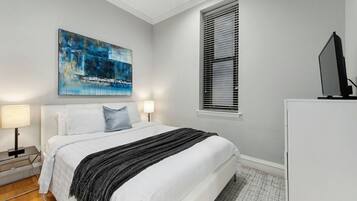 2 bedrooms, iron/ironing board, WiFi (free), bed sheets