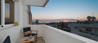 Modern seaview apartment in the heart of Agia Napa