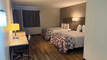 Suite, 2 Double Beds, Non Smoking | Desk, laptop workspace, free WiFi, bed sheets