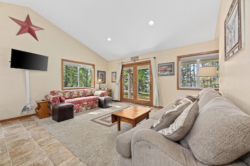 Modern Lakefront Home in Sugar Camp, Cedar Sauna + 1/8 mi to Snowmobile Trails