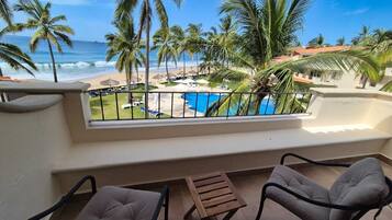 Departamento superior, vista a la playa | Balcón