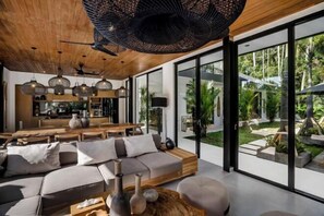 Interior - Villa Yuka by BaliSuperHost (Bali)