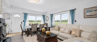 4BR in Sanford + King Bed - 5 Mins to Downtown