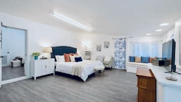 4 slaapkamers, een bureau, een strijkplank/strijkijzer, gratis wifi