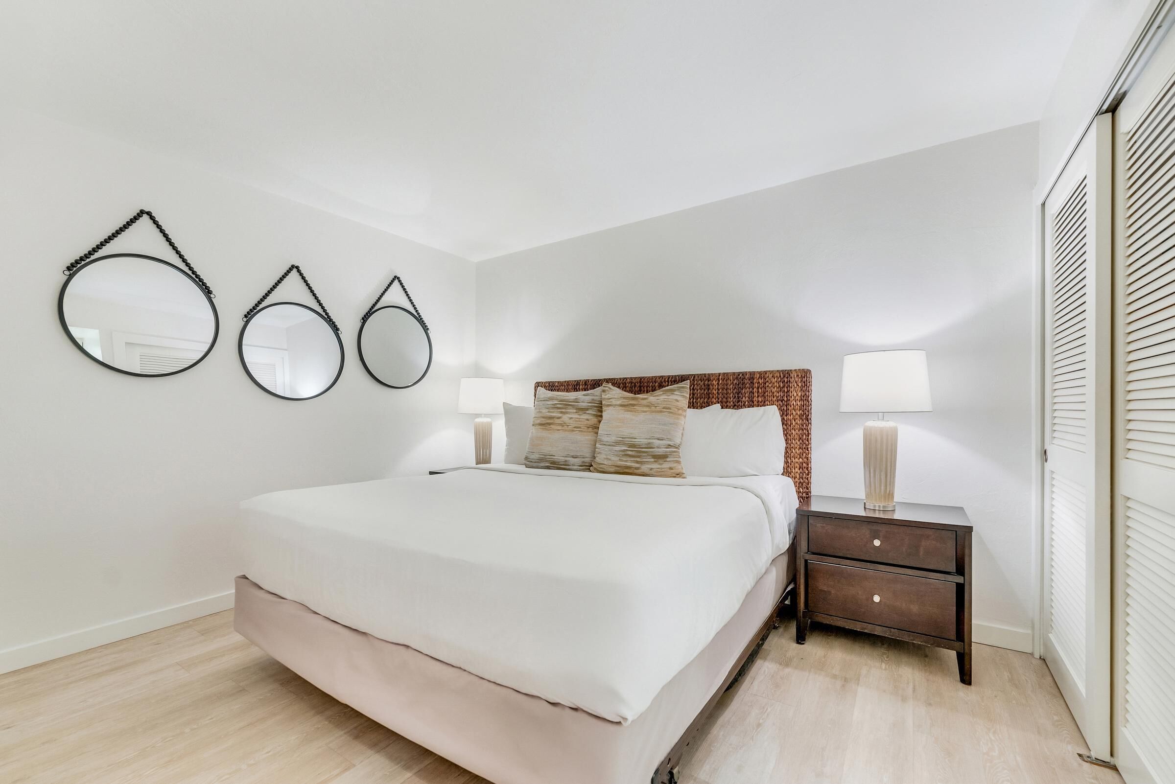1 bedroom, internet, bed sheets