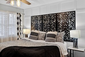 4 Schlafzimmer, Schreibtisch, Bügeleisen/Bügelbrett, Reisekinderbett