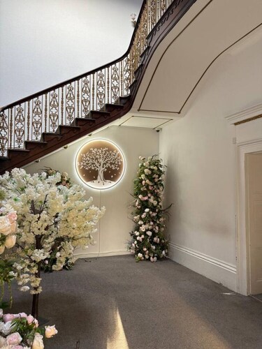 Room 4 Manor Park Country House in Swansea Sleeps 2