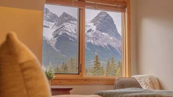 Fer et planche Ă repasser, lit parapluie, Wi-Fi, draps fournis