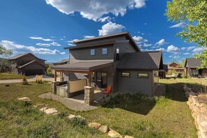 Exterior - Trail Views | Hot Tub (Granby)