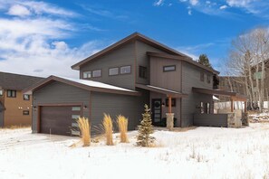 Exterior - Trail Views | Hot Tub (Granby)