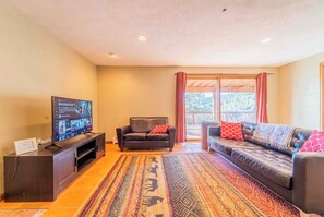 تلفزيون ذكي، مدفأة، كُتُب