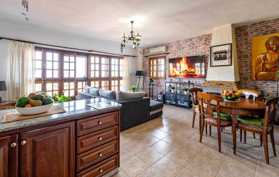 Gorgeous home in Valsequillo