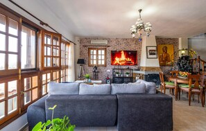 TV - Gorgeous home in Valsequillo (Valsequillo)