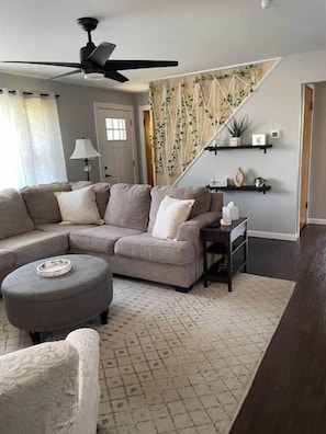 Télévision, cheminée