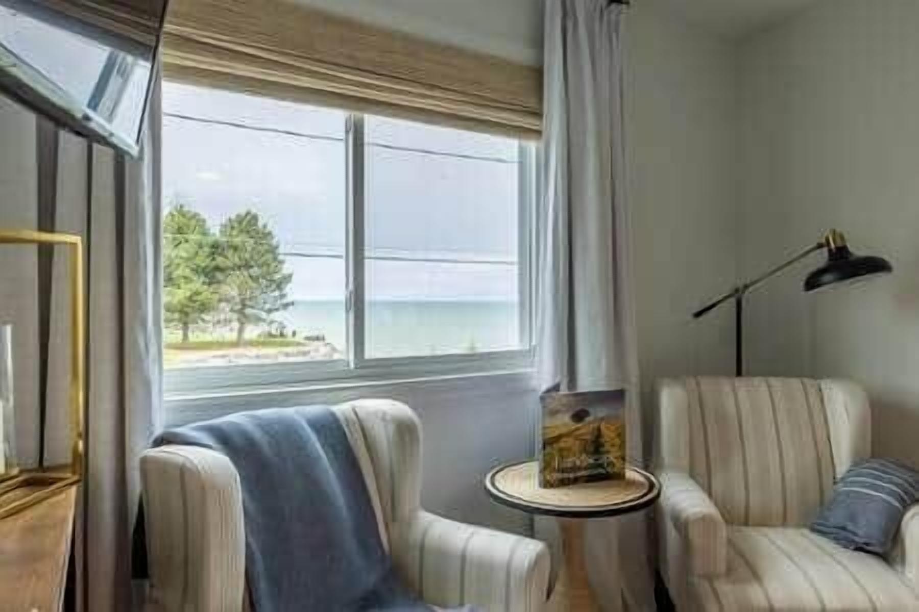 Télévision, cheminée