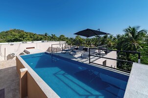 Piscina en la azotea