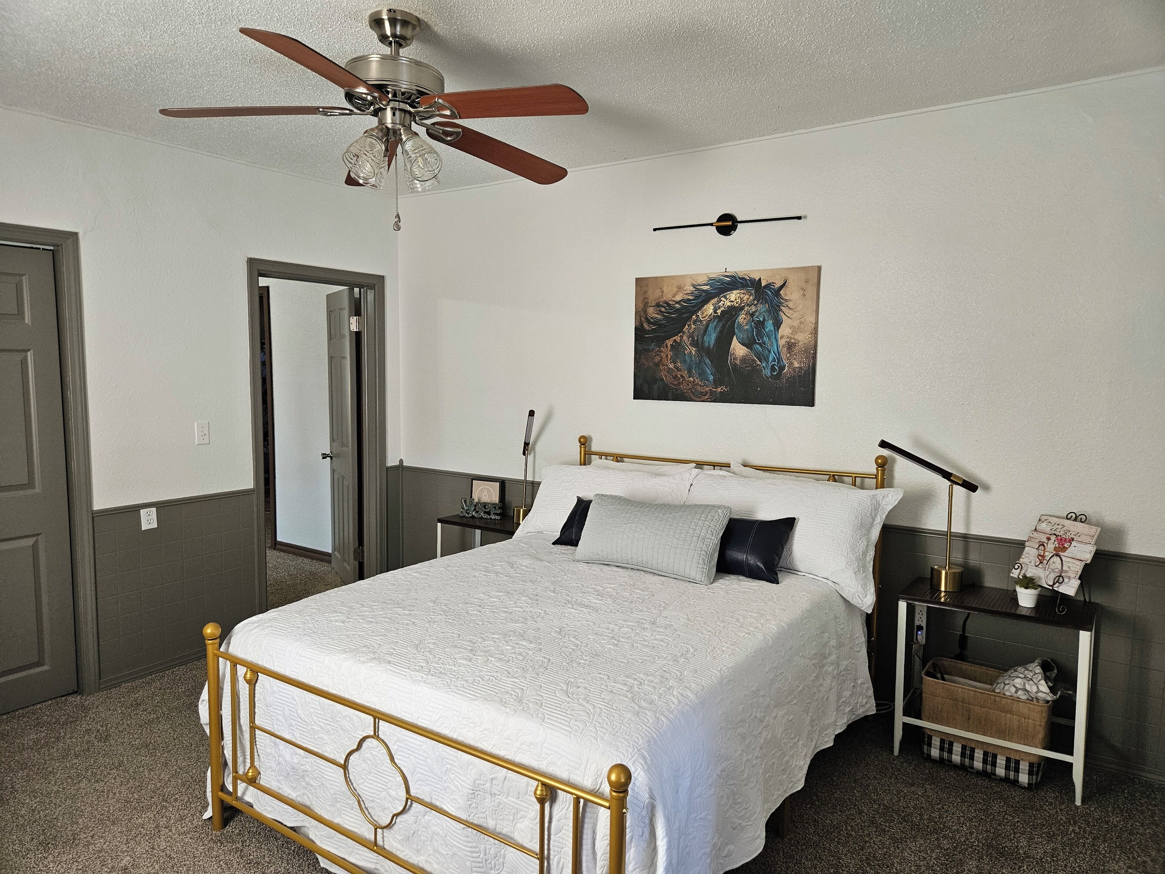 Desk, iron/ironing board, free WiFi, bed sheets