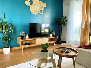 TV - Spacious new apartment with view of Fourvière (Lyon)