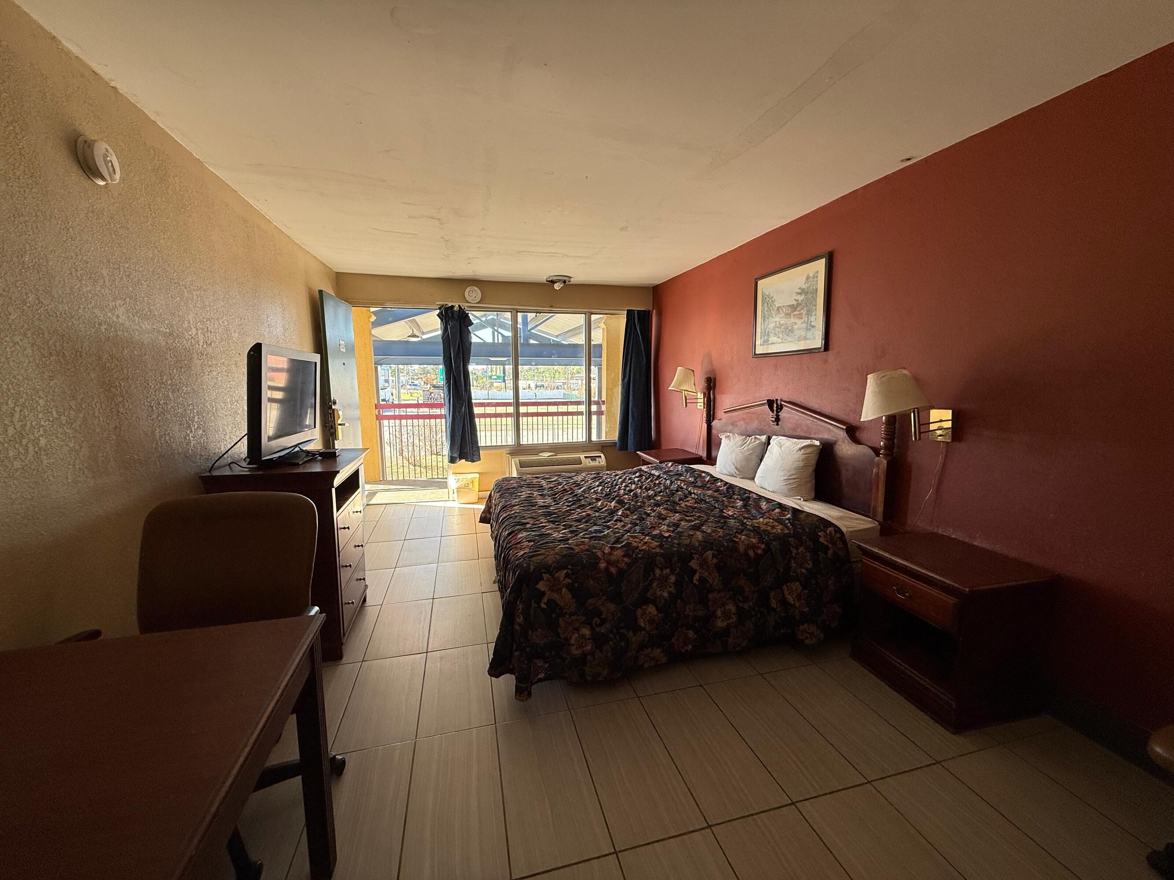 Skrivebord og wi-fi (inkludert)