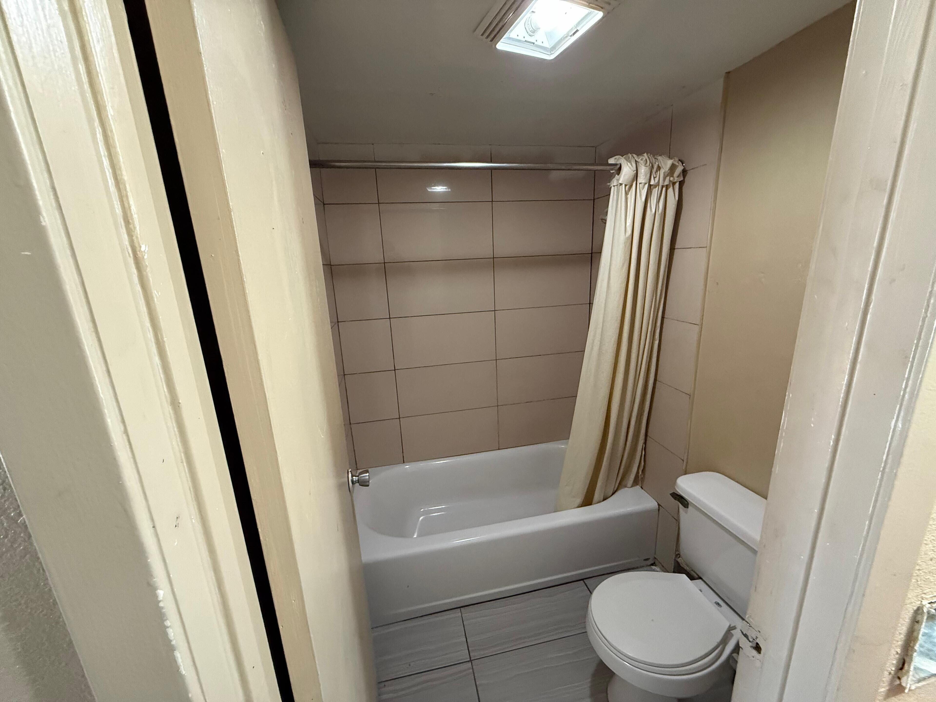 免费洗浴用品、吹风机、毛巾