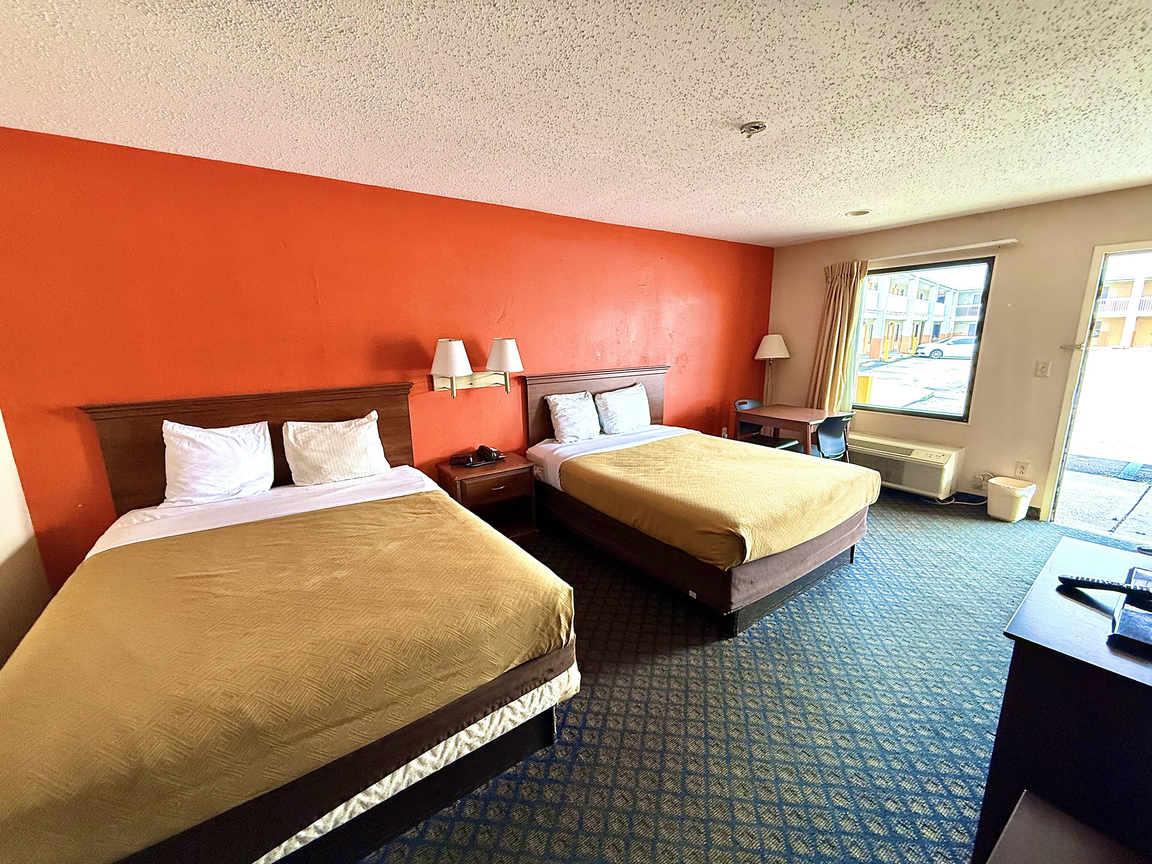 Skrivebord og wi-fi (inkludert)