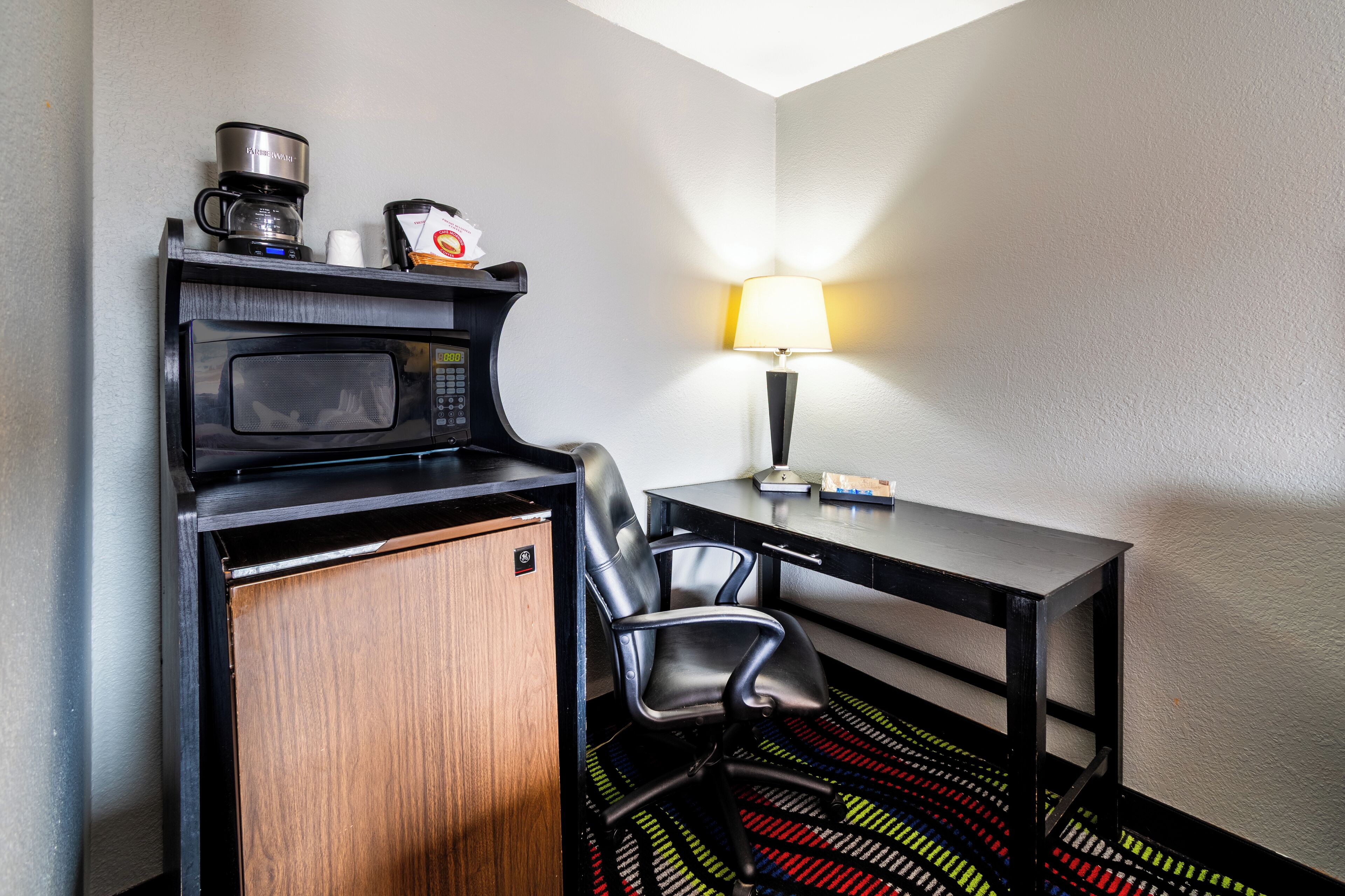 基本四人房 | 免費 Wi-Fi