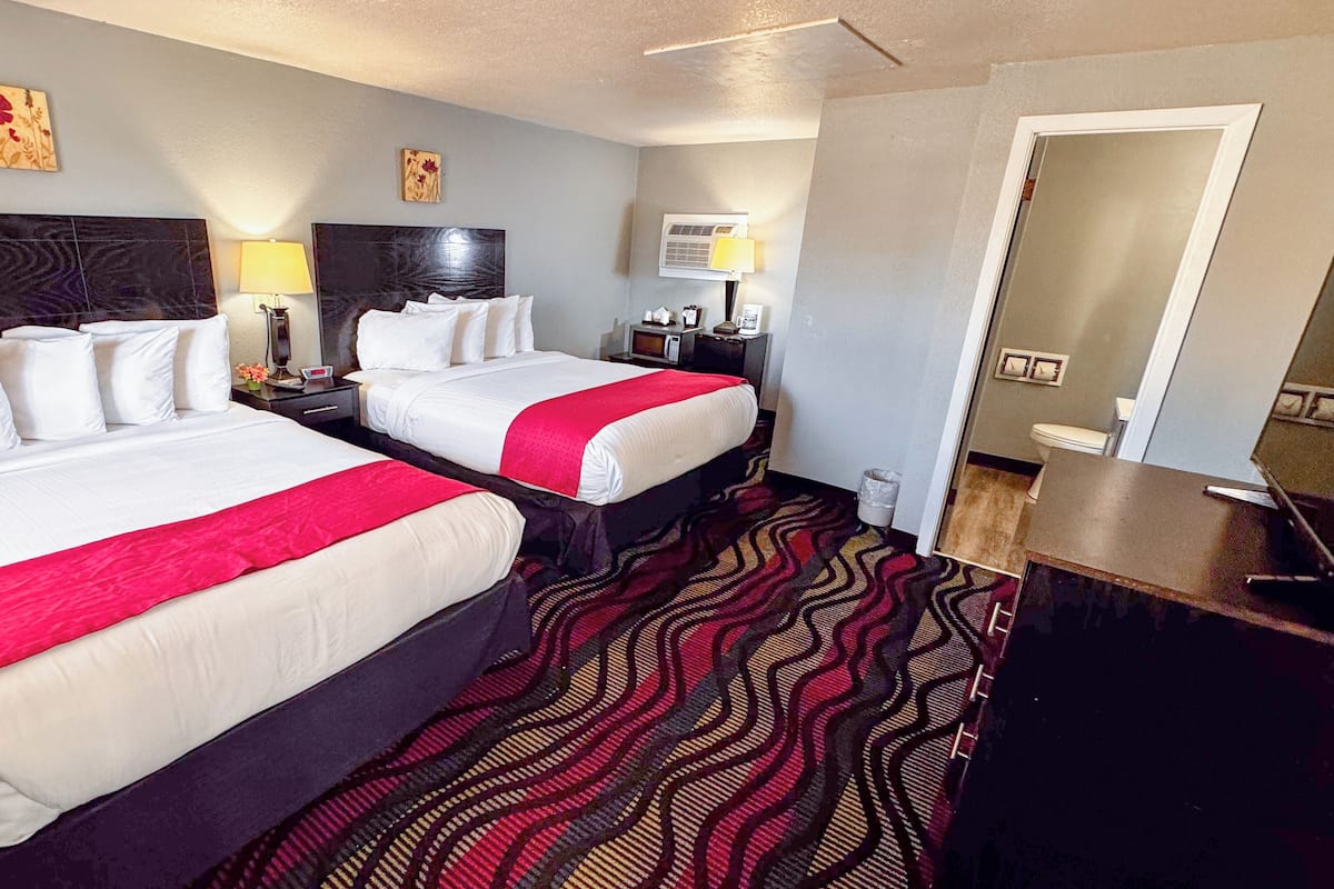 Basic Quadruple Room | Free WiFi