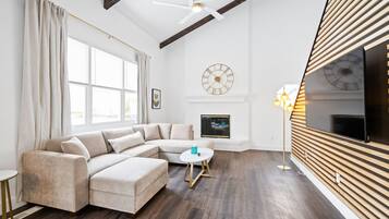 电视、电子游戏、办公室