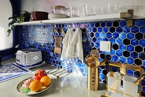 Fridge, microwave, oven, coffee/tea maker - Eco house with private garden and jacuzzi (Puerto del Rosario)