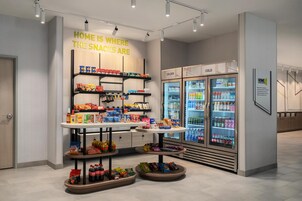Snack bar