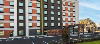 希尔顿惠庭套房酒店坦帕河景