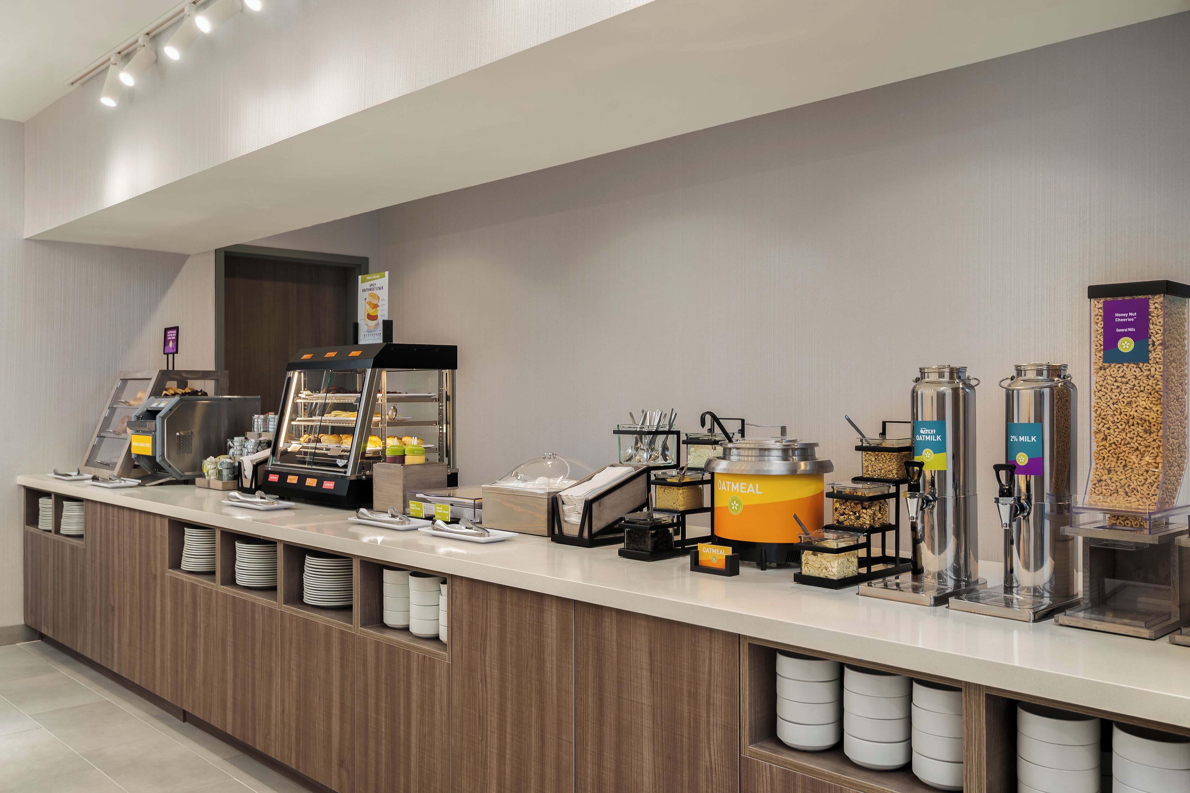 Free daily buffet breakfast