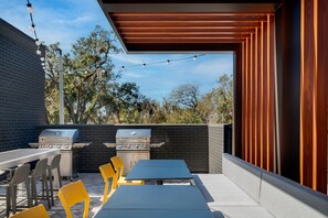 Terrace/patio - Home2 Suites By Hilton Riverview Tampa (Riverview)