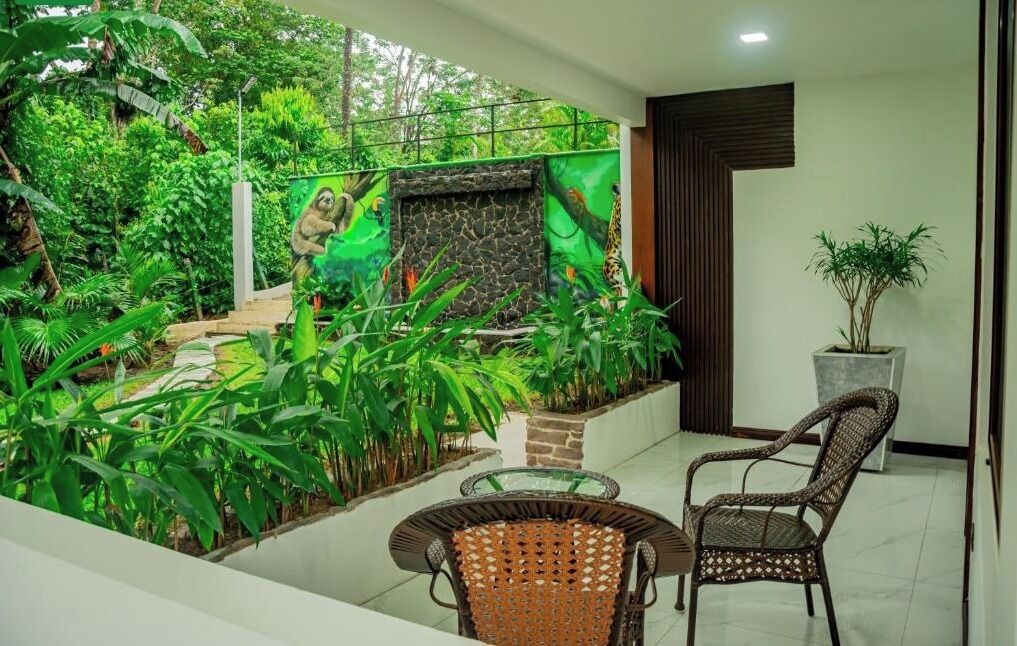 Superior-værelse - 1 kingsize-seng - bjergudsigt | Gratis minibar, pengeskab på værelset, individuelt design