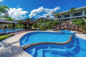 BBQ/picnic area - Hotel Sanctuarium (La Fortuna)