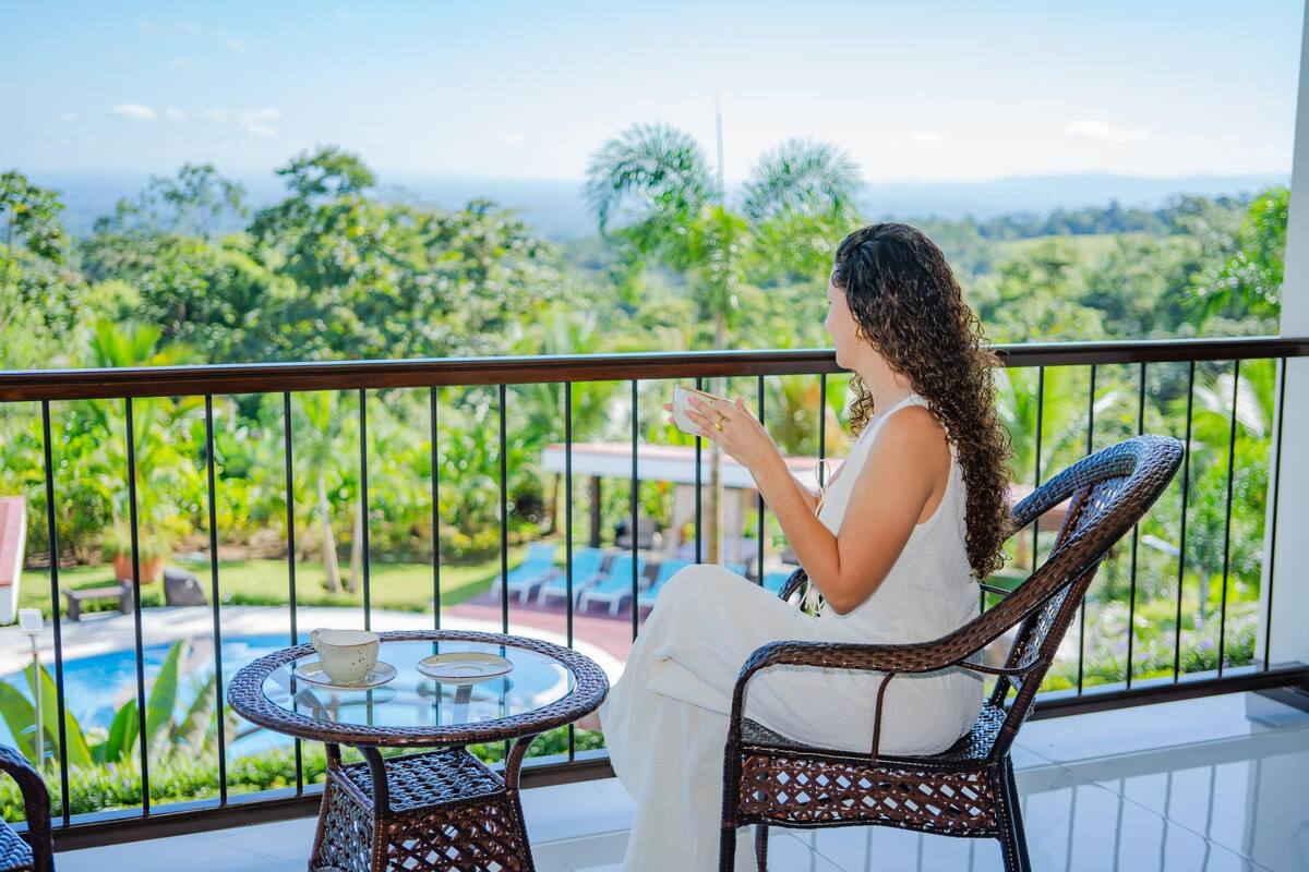 Quarto luxo, 1 cama King, vista para o vale | Vista para o vale