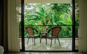 Luxury Room, Mountain View | Terrace/patio - Hotel Sanctuarium (La Fortuna)