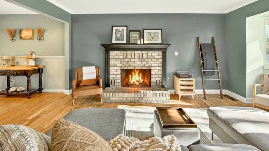 Jville Gem- Walk downtown