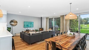 Interior - 15A Pandanas - A modern Hamptons-style escape just steps from Mollymook Beach (Mollymook Beach)