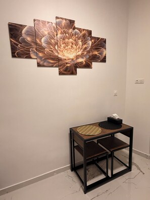Interior - Paris 15, Pasteur, Montparnasse, Hôpital Saint Josep, Alésia... (Paris)