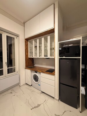 Interior - Paris 15, Pasteur, Montparnasse, Hôpital Saint Josep, Alésia... (Paris)